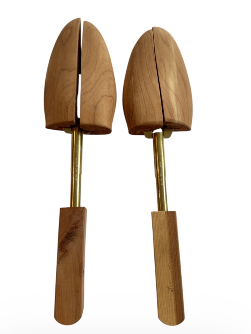 ROCHESTER SHOE TREE CO. Cedar Split Toe Shoe Trees Size Medium